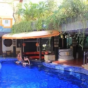 2* Hotel Sri Ratu