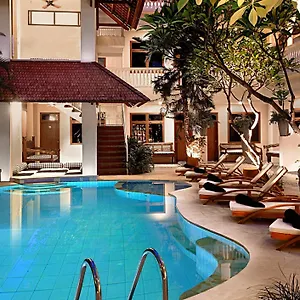 2* Hotel Capital O 93809 Wida